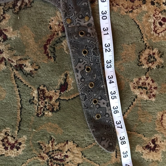 Maddie Moon - Bat wing belt print, Medium - Picture 8 of 8